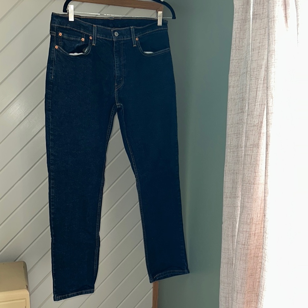 Classic Blue Denim Jeans! Men’s Levi’s like new straight leg! 34/32